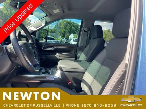 Used 2026 Chevrolet Silverado 2500 LT w/ Trail Boss Package AWD/4WD image 4