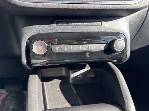 Certified 2023 Ford Escape Platinum image 32