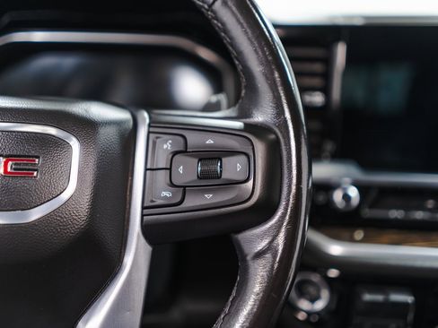 Used 2023 GMC Sierra 1500 Elevation w/ Preferred Package image 12