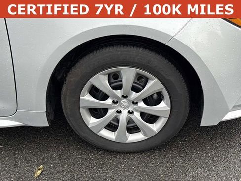 Used 2025 Toyota Corolla LE image 7