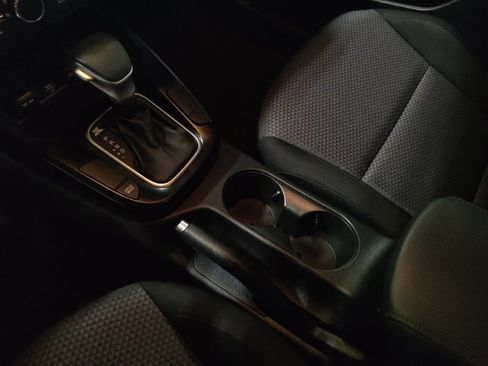 Used 2022 Kia Soul LX image 26