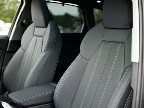 New 2025 Audi Q5 2.0T Premium Plus w/ Premium Plus image 21