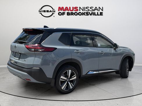 Used 2021 Nissan Rogue SL w/ Premium Package FWD image 12