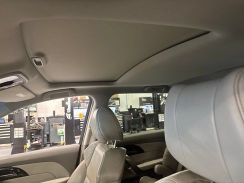 Used 2009 Acura MDX w/ Technology Package AWD/4WD image 10