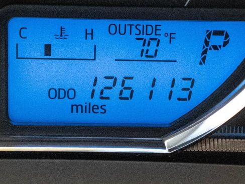 Used 2015 Toyota RAV4 Limited w/ Technology Package AWD/4WD image 17