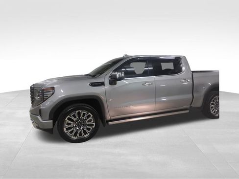Used 2023 GMC Sierra 1500 Denali Ultimate image 2