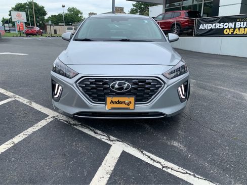 Used 2021 Hyundai Ioniq SEL FWD image 2