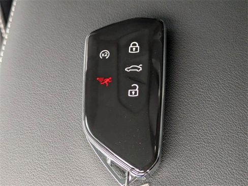 New 2026 Volkswagen Tiguan SE R-Line image 35