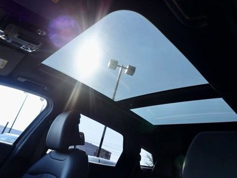 Used 2024 Kia Sportage X-Line w/ X-Line Premium Package image 6