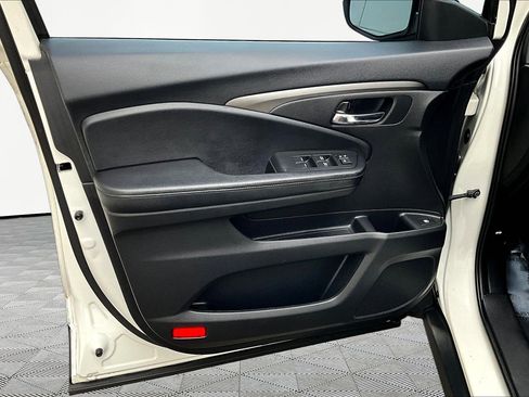 Used 2018 Honda Pilot EX image 20