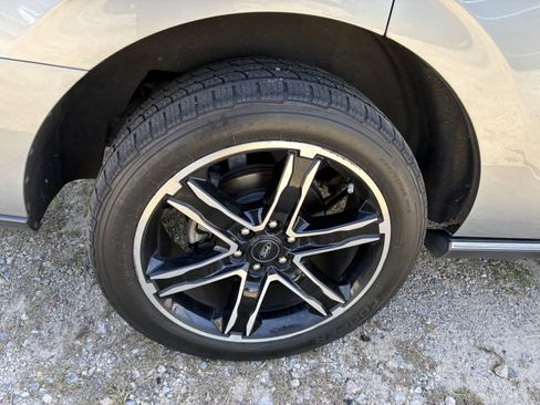 Used 2020 Ford Expedition Limited w/ Special Edition Package image 9