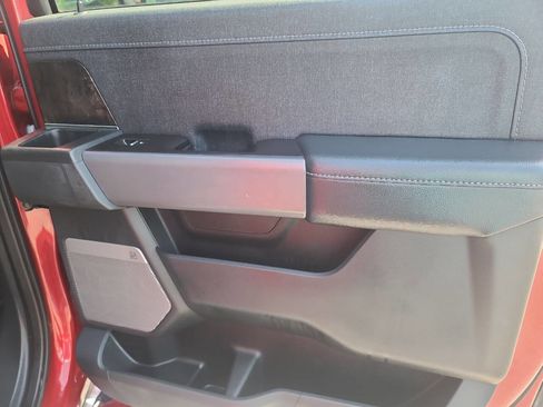 Used 2021 Ford F150 Lariat w/ Equipment Group 502A High AWD/4WD image 39