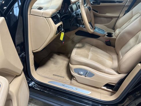 Used 2015 Porsche Macan S image 19