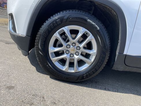 Used 2019 Chevrolet Traverse LT w/ LPO, Floor Liner Package image 9