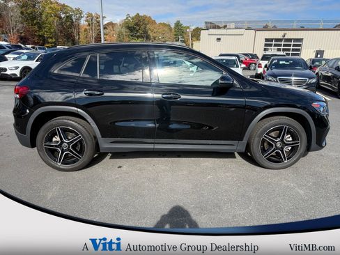 Used 2023 Mercedes-Benz GLA 250 4MATIC image 9