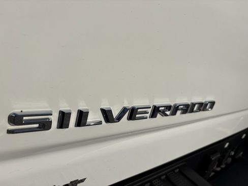 Used 2025 Chevrolet Silverado 2500 LT w/ Safety Package image 8