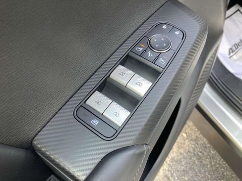Used 2023 Mitsubishi Outlander SE AWD/4WD image 15