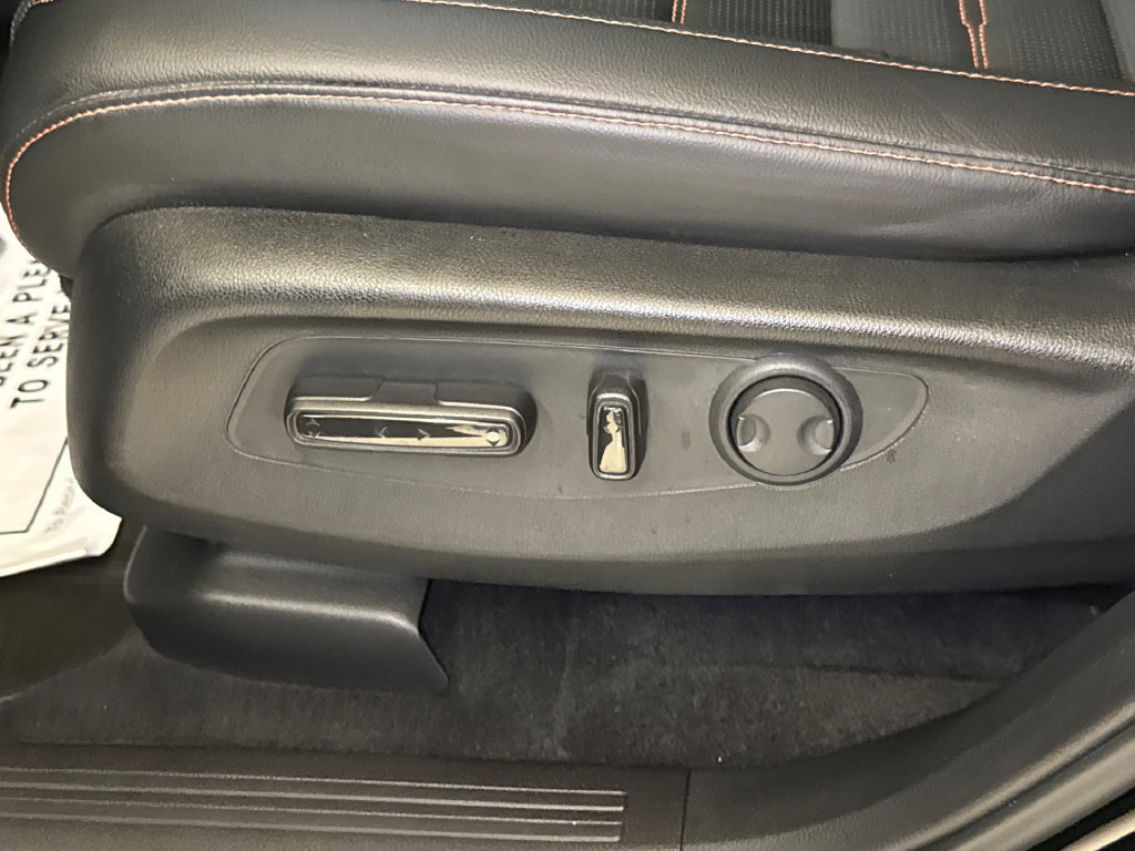Used 2025 Honda CR-V Sport Touring image 23