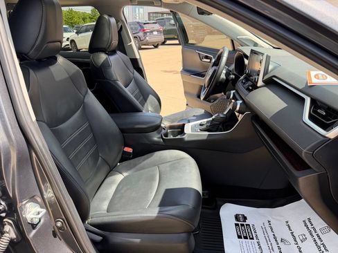 Used 2019 Toyota RAV4 Limited w/ All Weather Liner Package AWD/4WD image 36