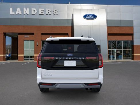 New 2026 Ford Expedition Platinum image 5