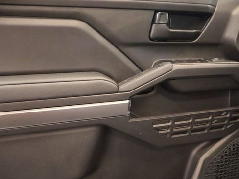 New 2026 Toyota Tacoma SR5 RWD image 9