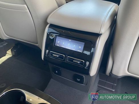 Used 2022 Lincoln Aviator Reserve w/ Equipment Group 201A AWD/4WD image 15