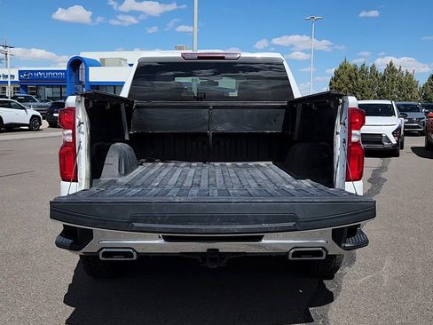 Used 2020 Chevrolet Silverado 1500 LTZ w/ Z71 Off-Road Package AWD/4WD image 18