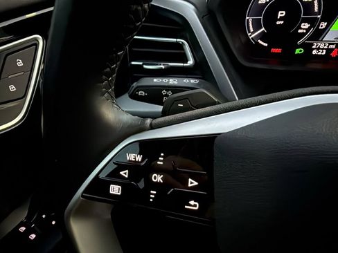 Used 2024 Audi Q4 e-tron Premium Plus w/ Premium Plus image 17