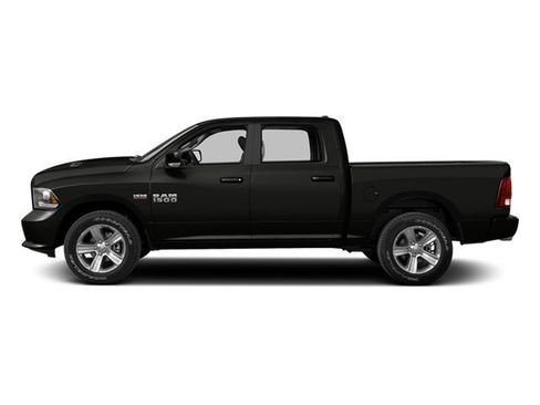 Used 2013 RAM 1500 Laramie w/ Convenience Group AWD/4WD image 2