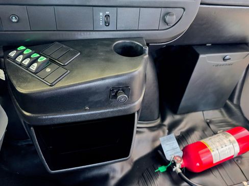 Used 2013 Chevrolet Express 3500 w/ School Bus Package image 28