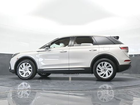 Used 2024 Lincoln Corsair FWD image 56
