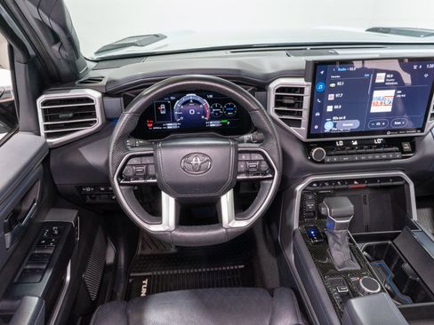 Used 2024 Toyota Tundra Platinum AWD/4WD image 13