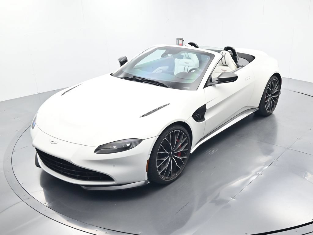 Used 2023 Aston Martin V8 Vantage Roadster RWD image 36