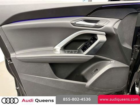 Used 2025 Audi Q5 Premium w/ Convenience Package AWD/4WD image 16