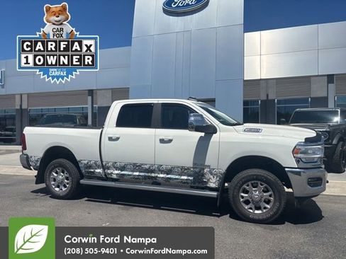 Used 2024 RAM 2500 Laramie AWD/4WD image 7