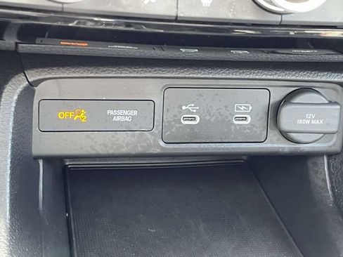 Used 2025 Honda Civic Sport image 40