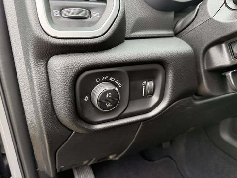 New 2026 RAM 2500 Big Horn AWD/4WD image 33