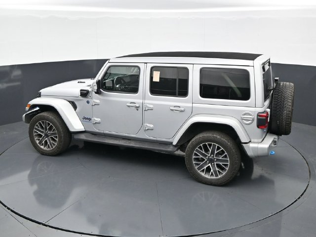 Used 2024 Jeep Wrangler High Altitude AWD/4WD image 40