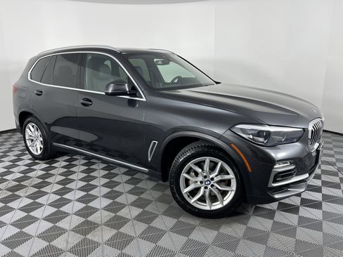 Used 2019 BMW X5 xDrive40i w/ Premium Package 2 image 2