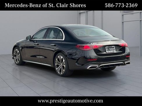 Used 2026 Mercedes-Benz E 350 4MATIC Sedan image 3