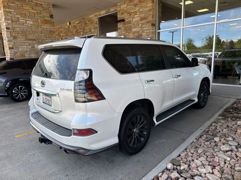 Used 2023 Lexus GX 460 Luxury w/ Sport Design Package AWD/4WD image 3