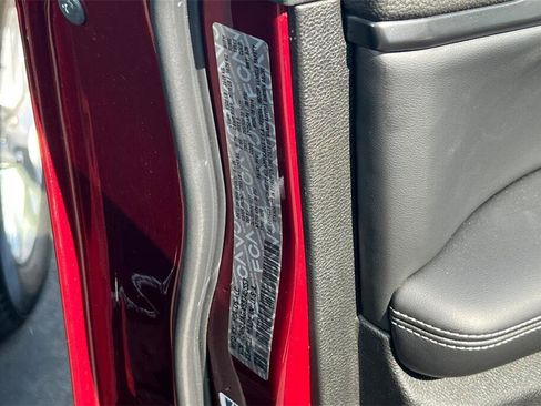 New 2025 Jeep Grand Cherokee L Altitude image 28