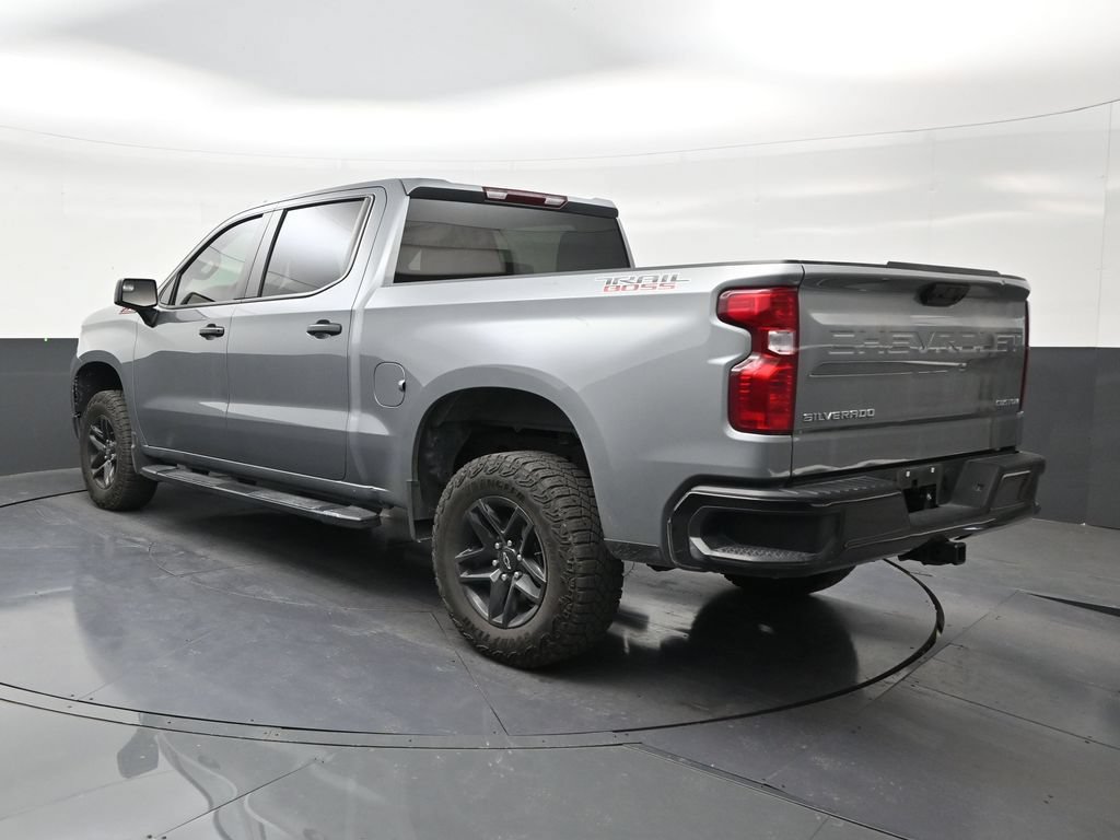 Used 2025 Chevrolet Silverado 1500 Custom Trail Boss AWD/4WD image 3