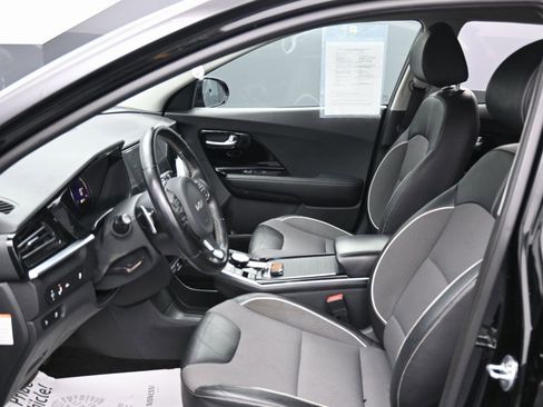 Used 2022 Kia Niro EX w/ Cold Weather Package image 16