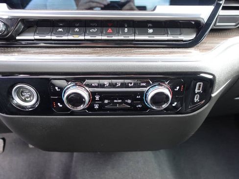 Used 2023 GMC Sierra 1500 Elevation AWD/4WD image 43