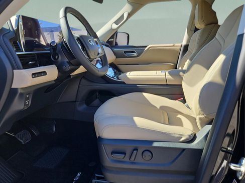 New 2026 INFINITI QX80 Pure image 13