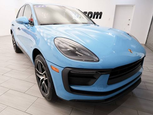 Used 2022 Porsche Macan AWD/4WD image 7