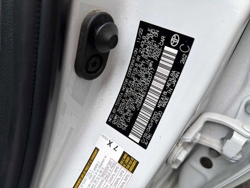 Used 2023 Toyota Corolla LE image 24