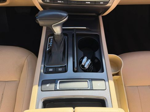 Used 2018 Genesis G80 3.8 image 16