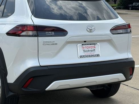 Certified 2026 Toyota Corolla Cross L FWD image 6